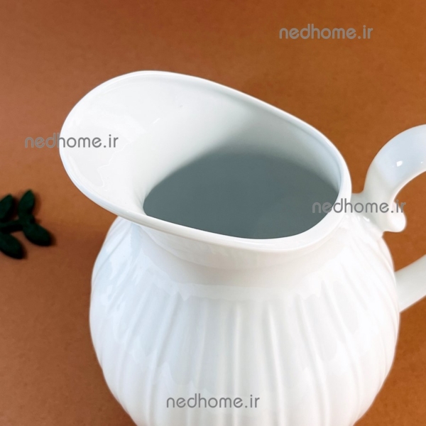 پارچ چینی سفید