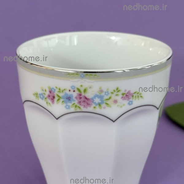 لیوان طرح شکوفه